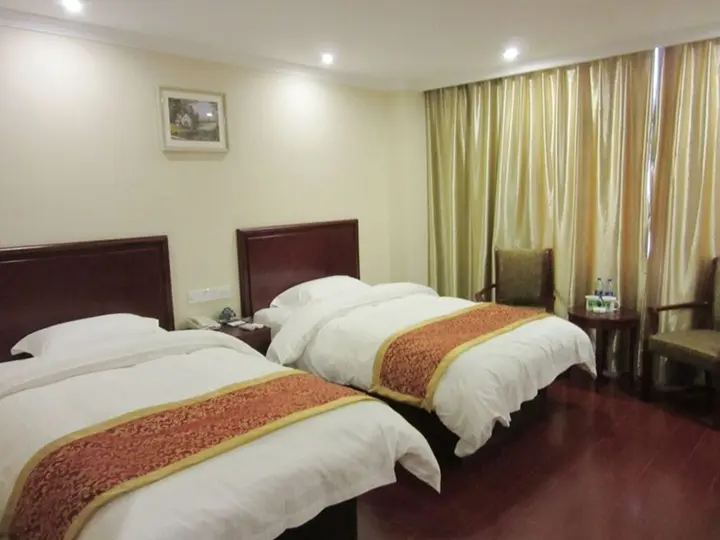 Шанграо: GreenTree Inn Shangrao Yushan County Boshi Avenue Hotel