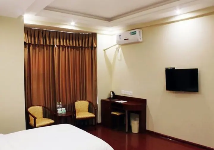 Лючжоу: GreenTree Inn Guangxi Liuzhou Railway Station Hongguang Road Express Hotel