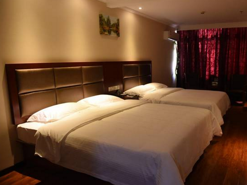 Уси: GreenTree Inn Suqian Bawangjuding Square Express Hotel