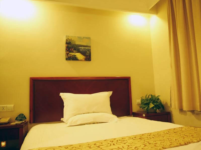 Тайчжоу: GreenTree Inn JiangSu TaiZhou Pozi Pedstration Street Express Hotel