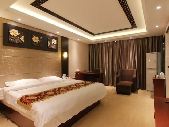 GreenTree Inn JiangSu ZHenjiang Jurong Yalong Hotel — фото 5