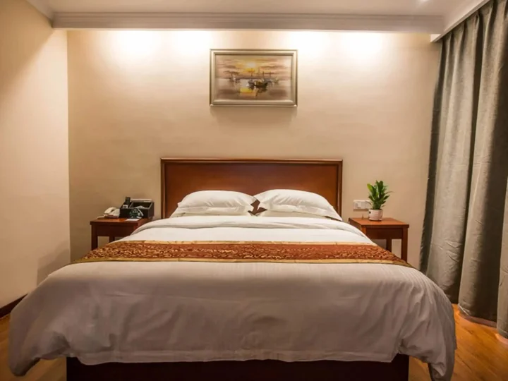Чжэньцзян: GreenTree Inn Zhenjiang Danyang Wanshan Park Express Hotel