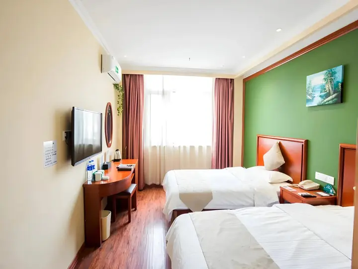 Чжэньцзян: GreenTree Inn Zhenjiang Danyang Wanshan Park Express Hotel