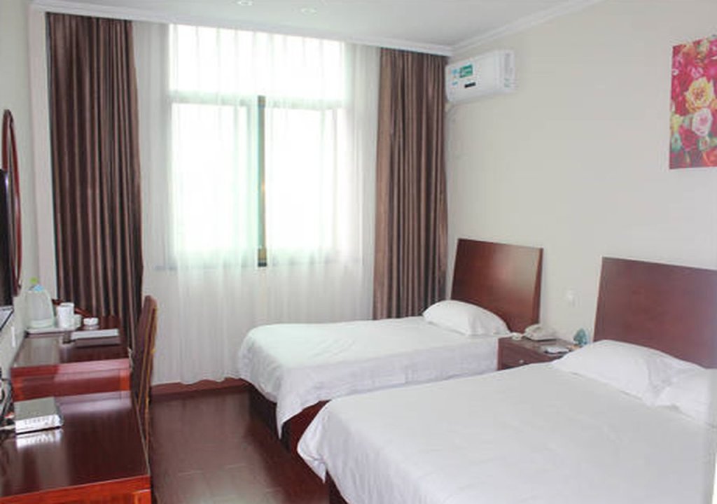 Шаоксинг: GreenTree Inn Shaoxing Zhuji Railway Station Wangyun West Road Hotel