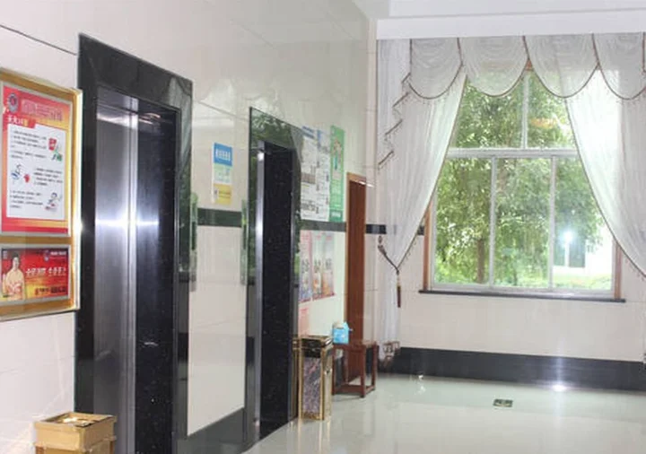 Шаоксинг: GreenTree Inn Shaoxing Zhuji Railway Station Wangyun West Road Hotel