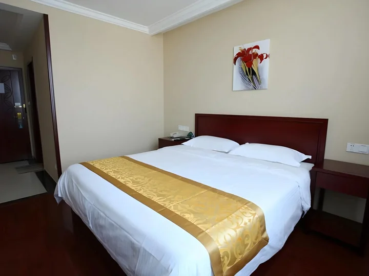 Линьи: GreenTree Inn LinYi Yitang Town Shuangling Road Express Hotel