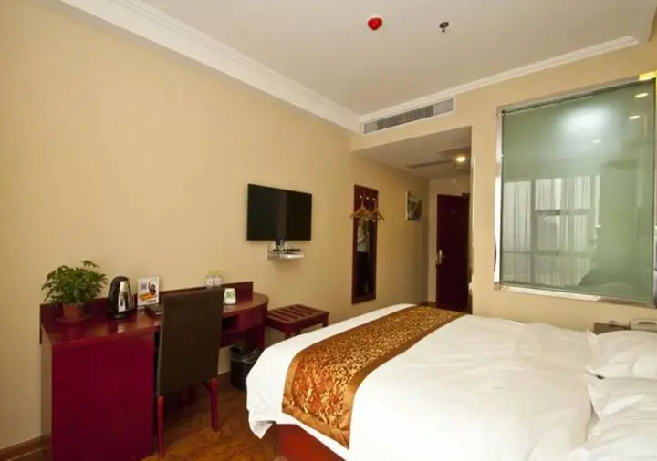 Линьи: GreenTree Inn ShanDong Linxi Lanling County Government Business Hotel
