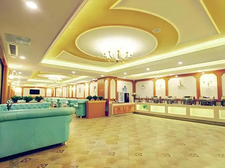 Нанкин: Vienna International Nanjing South Railway Station