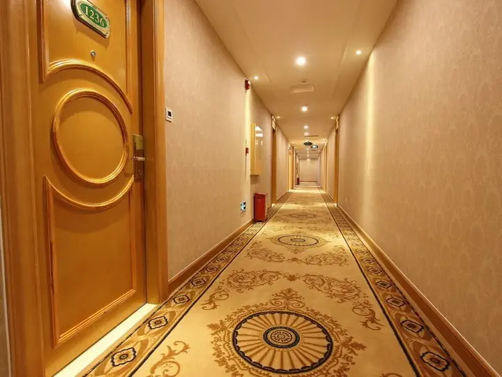 Шэньчжэнь: Vienna Hotel Shenzhen Bantian Wuhe Avenue Branch