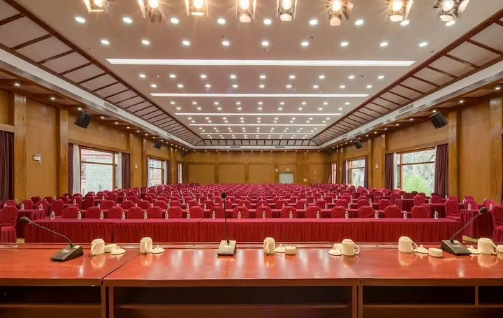 Шангри-Ла: Shangri-La Balagezong Shuizhuang Hotel