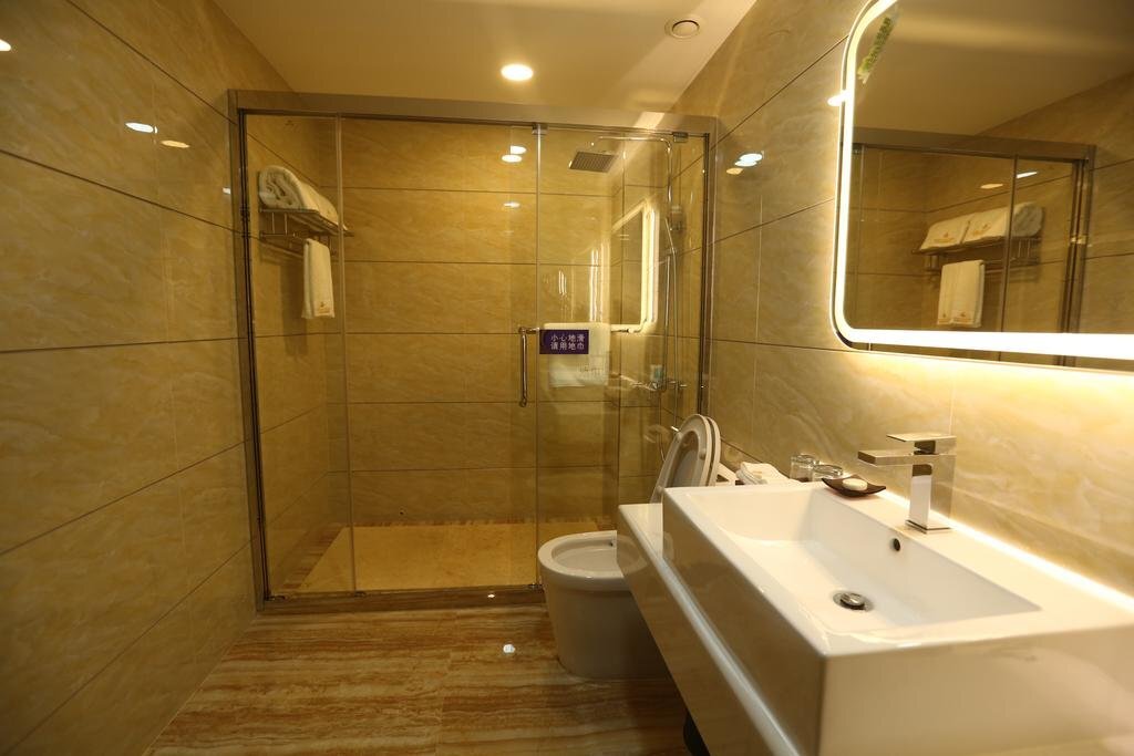 Шаньвэй: Shanwei Zhonglian Harbour Hotel