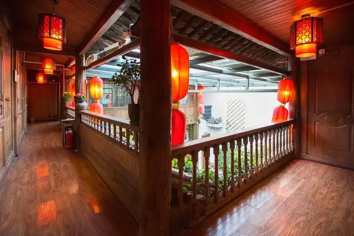 Лицзян: Tianyi Shiguang Mufu Boutique Hotel