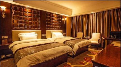 Шангри-Ла: Fengshanlinka Hotel
