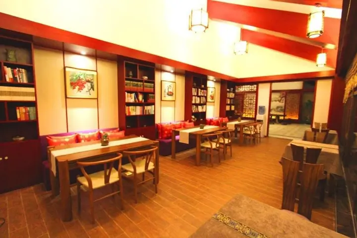 Дали: Dali Loving Romance Hotel