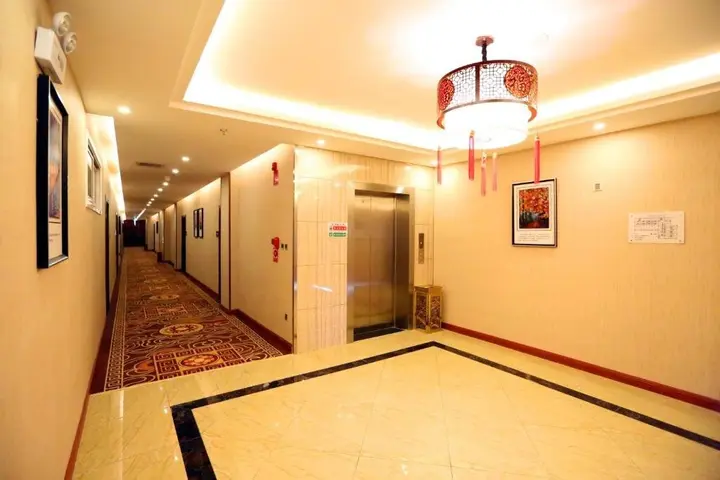 Куньмин: Kunming Yunzhixing Qihua Hotel