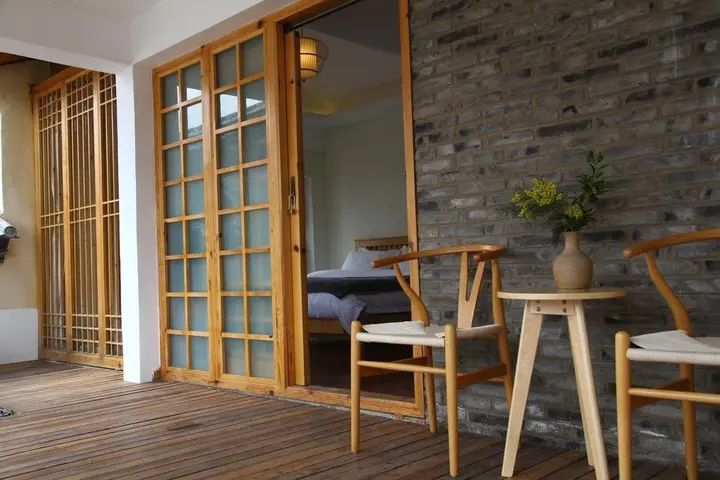 Дали: Dali Shaxi Moss Inn