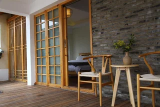 Дали: Dali Shaxi Moss Inn