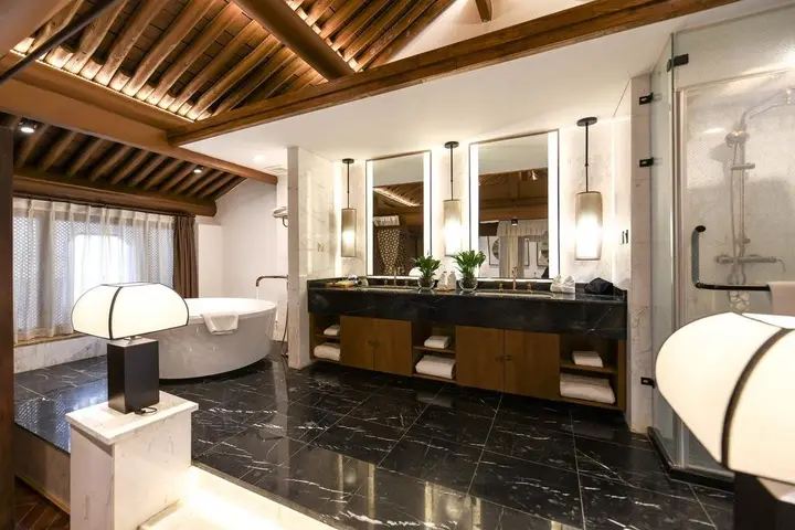 Цзиньчжун: Water Hotel Pingyao
