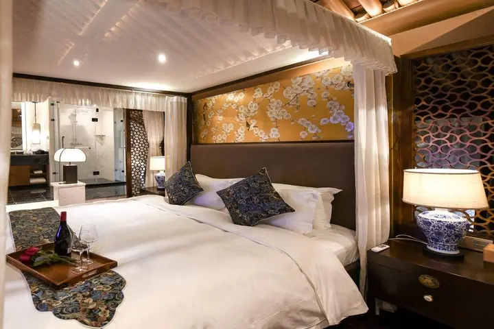 Цзиньчжун: Water Hotel Pingyao