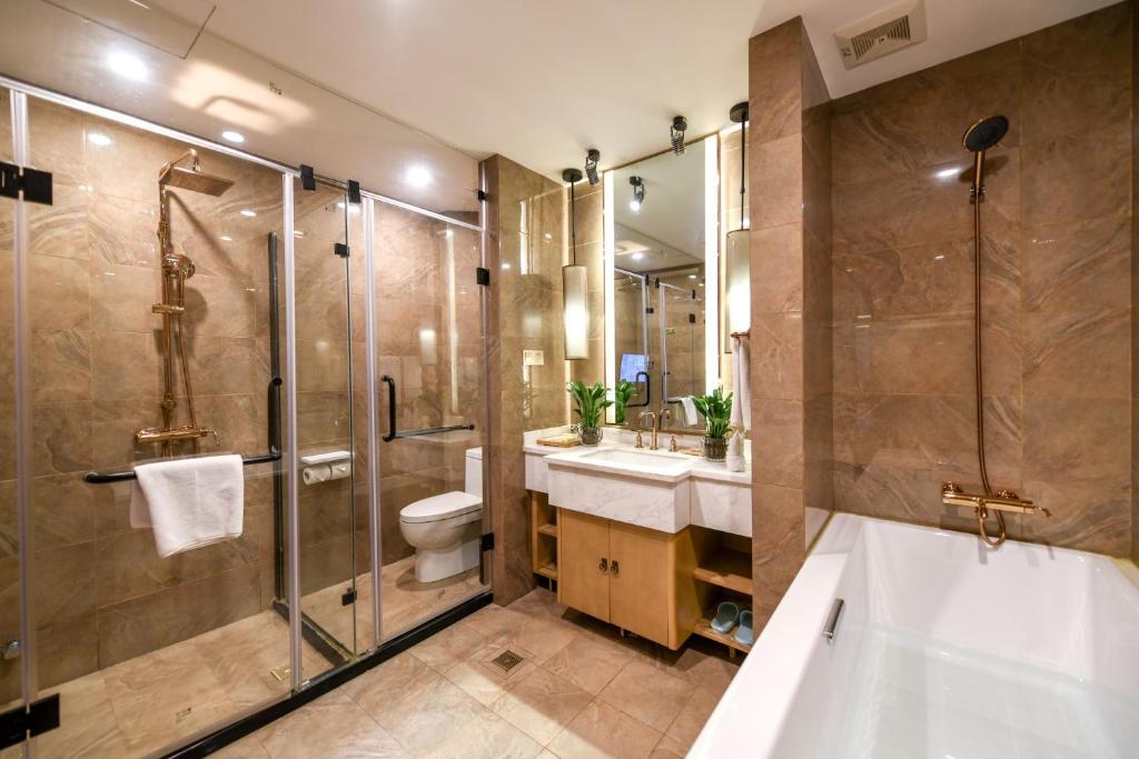 Цзиньчжун: Water Hotel Pingyao