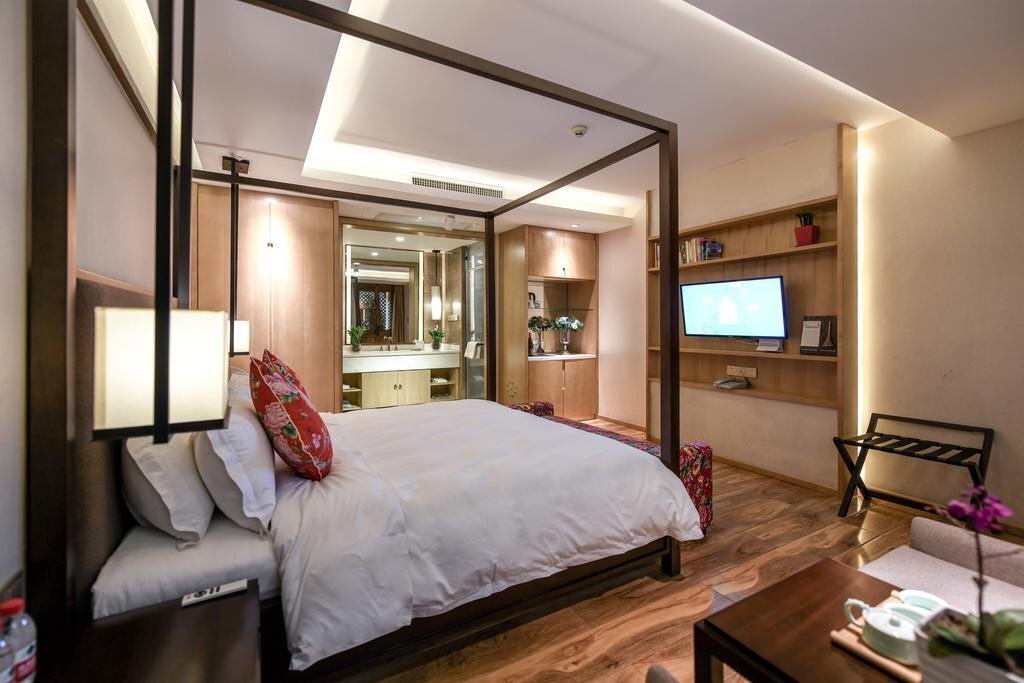 Цзиньчжун: Water Hotel Pingyao