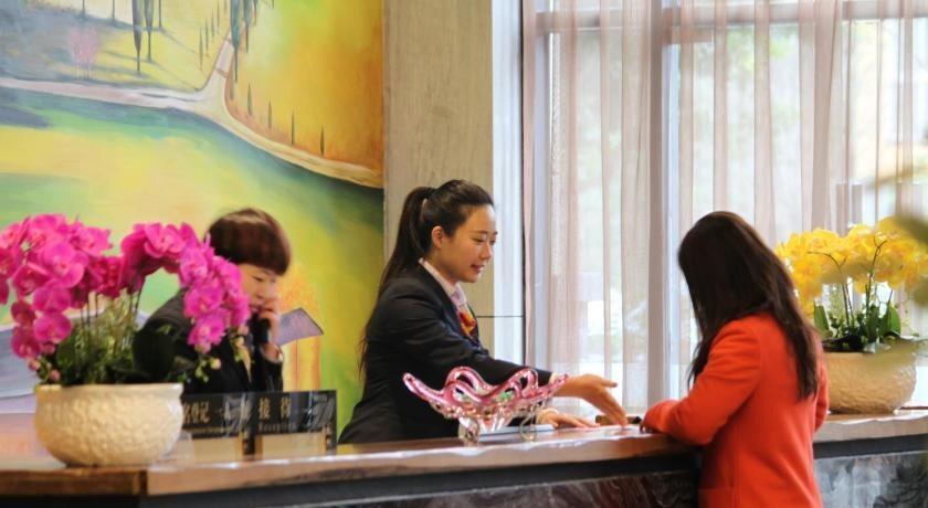 Чэнду: Pastoral Hotel (Chengdu Global Center)