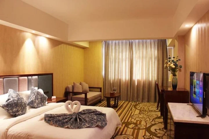 Чэнду: Pastoral Hotel (Chengdu Global Center)