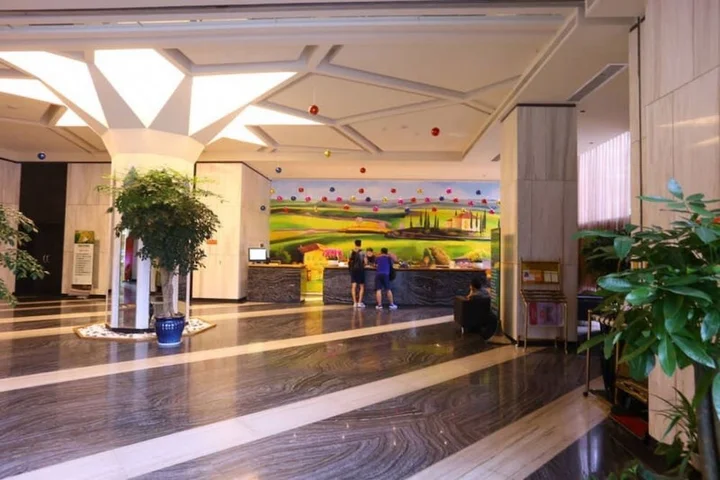 Чэнду: Pastoral Hotel (Chengdu Global Center)