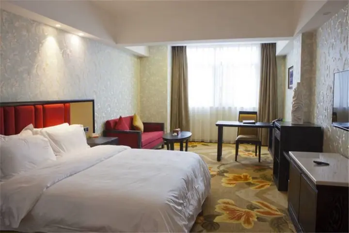 Чэнду: Pastoral Hotel (Chengdu Global Center)