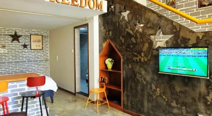Санья: Sanya Nalinali Hostel Dadonghai