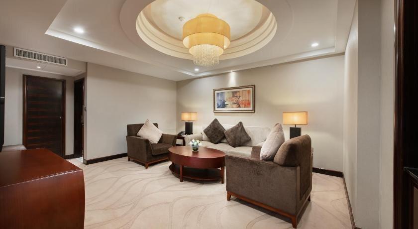 Чунцин: Chongqing Empark Grand Hotel