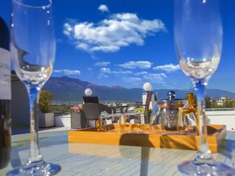 Дали: Donglibanhaiju Hotel