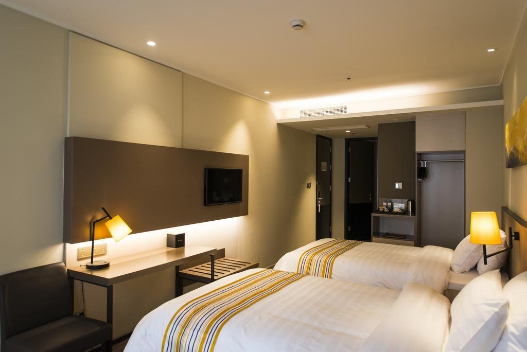 Сиань: Home Inn Plus Xian Zhonglou