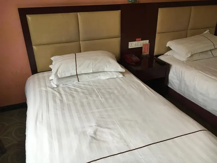 Иу: Yinhai Business Hotel