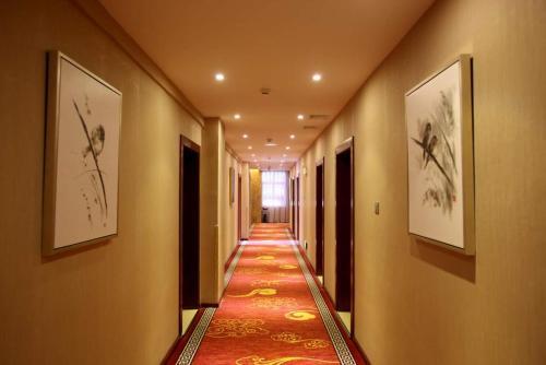 Lijiang Sheepherder Hotel — фото 6