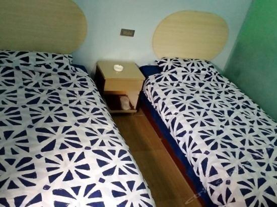 Вэйнань: Huayin Lotto Hostel