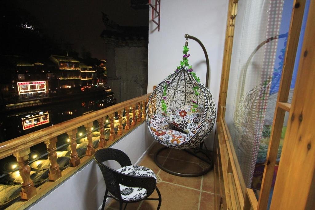 Сянси: Fenghuang Memory Linjiang Inn