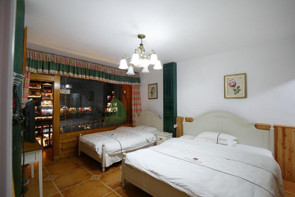 Сянси: Fenghuang Memory Linjiang Inn