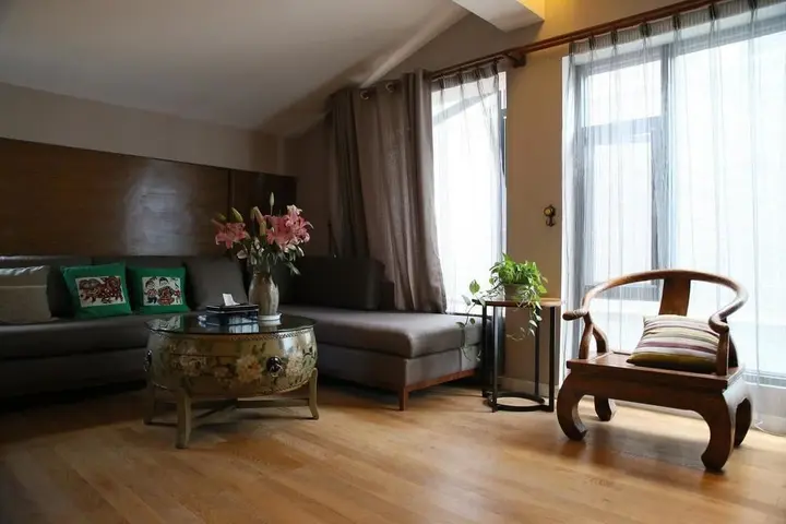 Дали: Bonum Lakeside Boutique Hotel