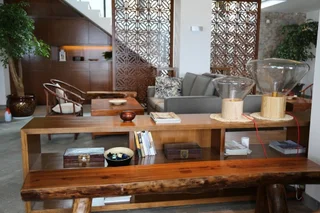 Дали: Bonum Lakeside Boutique Hotel