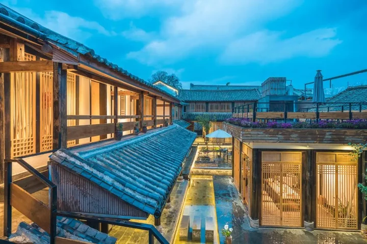Дали: Dali Shaxi Qing Jing Courtyard
