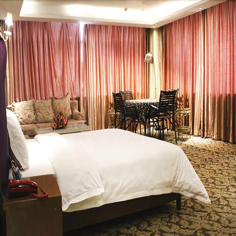 Ухань: Yanhai Star Holiday Inn