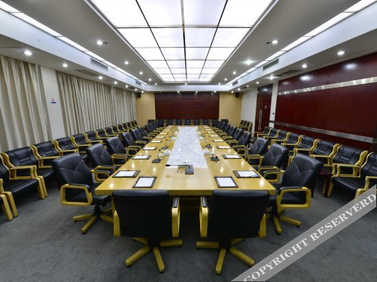 Шиянь: Longshan Hotel