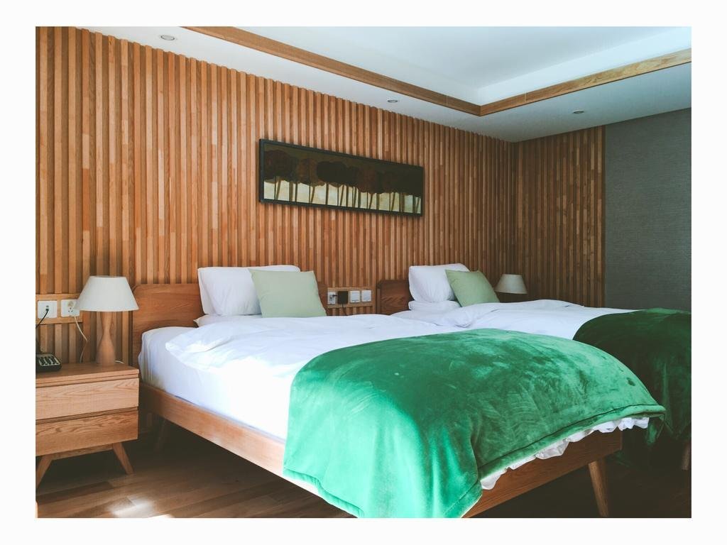 Шангри-Ла: Shangri La Wooden Hotel