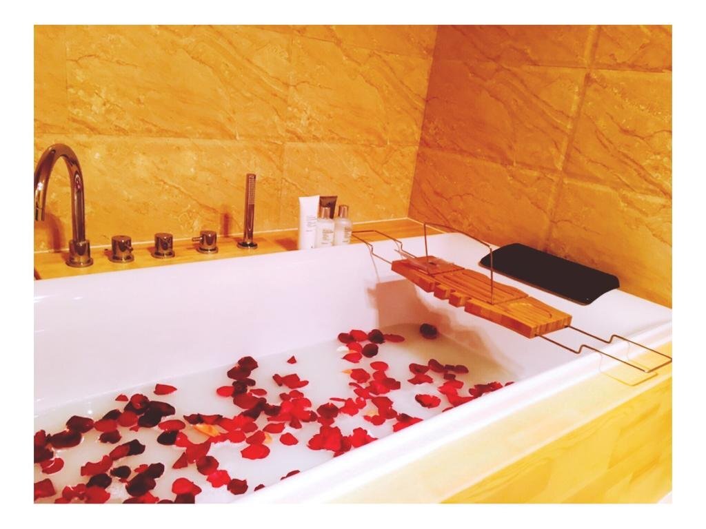 Шангри-Ла: Shangri La Wooden Hotel