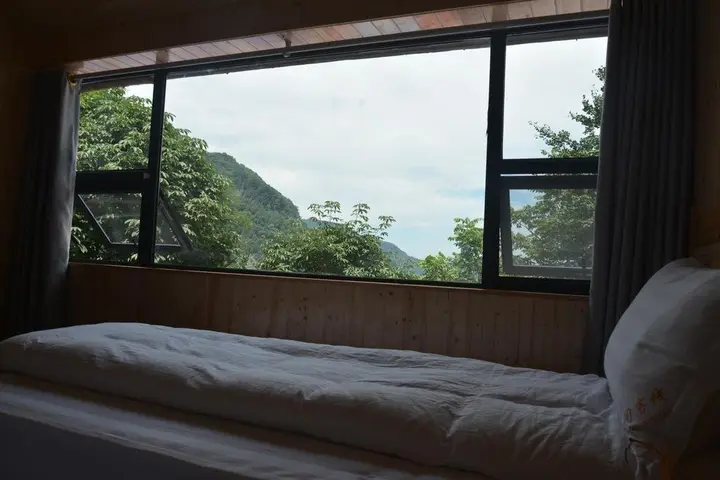 Шиянь: You Jian Inn