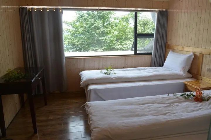 Шиянь: You Jian Inn