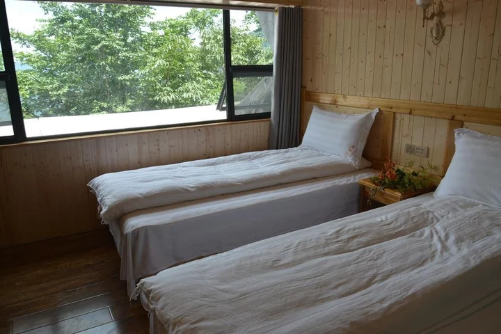 Шиянь: You Jian Inn