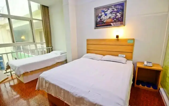 Rainbow Youth Inn (Xi'an Bell and Drum Tower City Wall branch) — фото 4