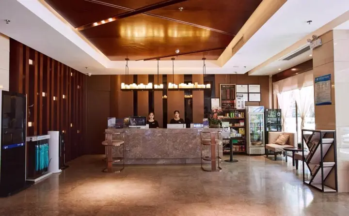 Шэньчжэнь: Milton Hotel